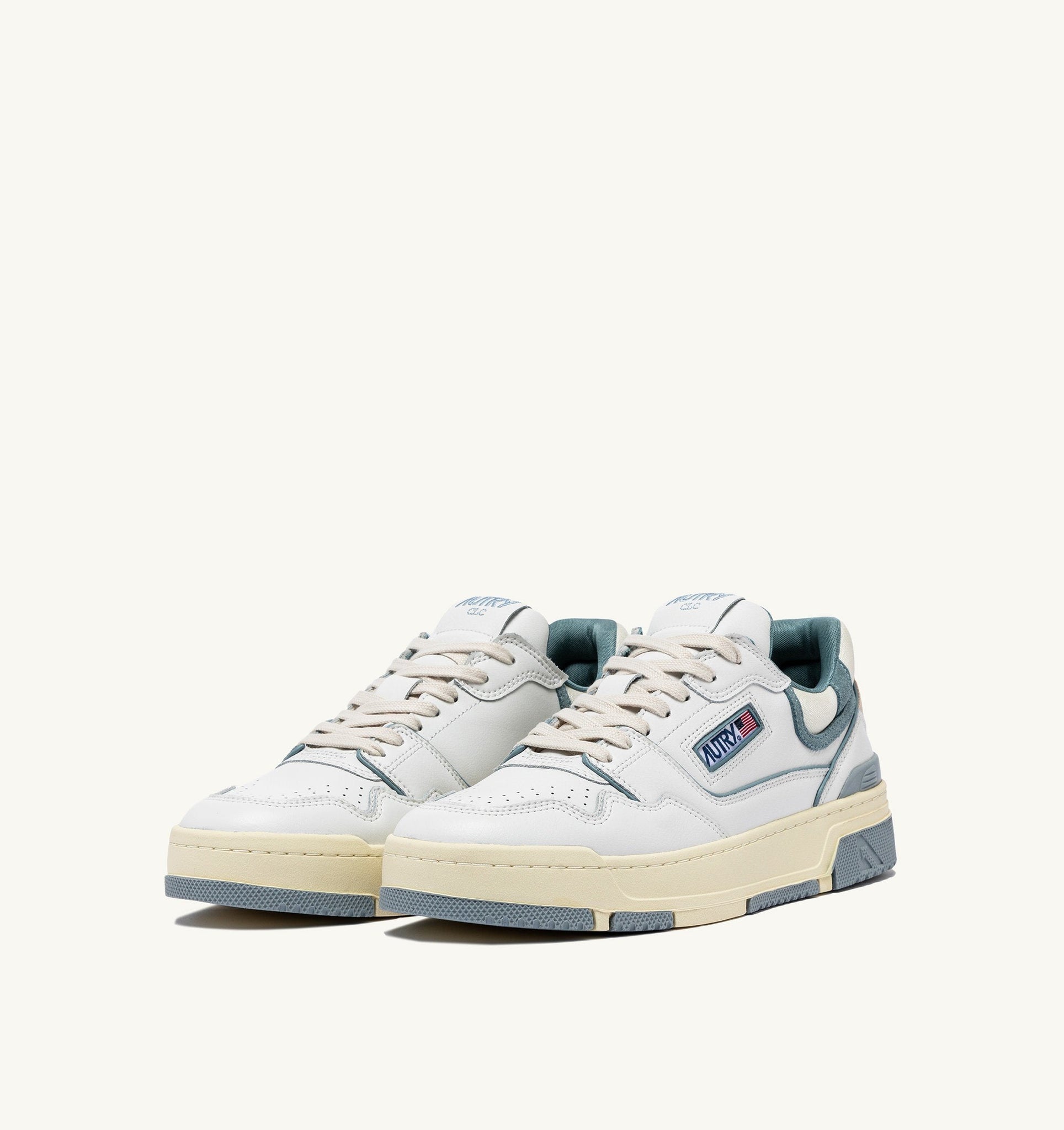 CLC Low en cuir blanc et suède Silver Blue