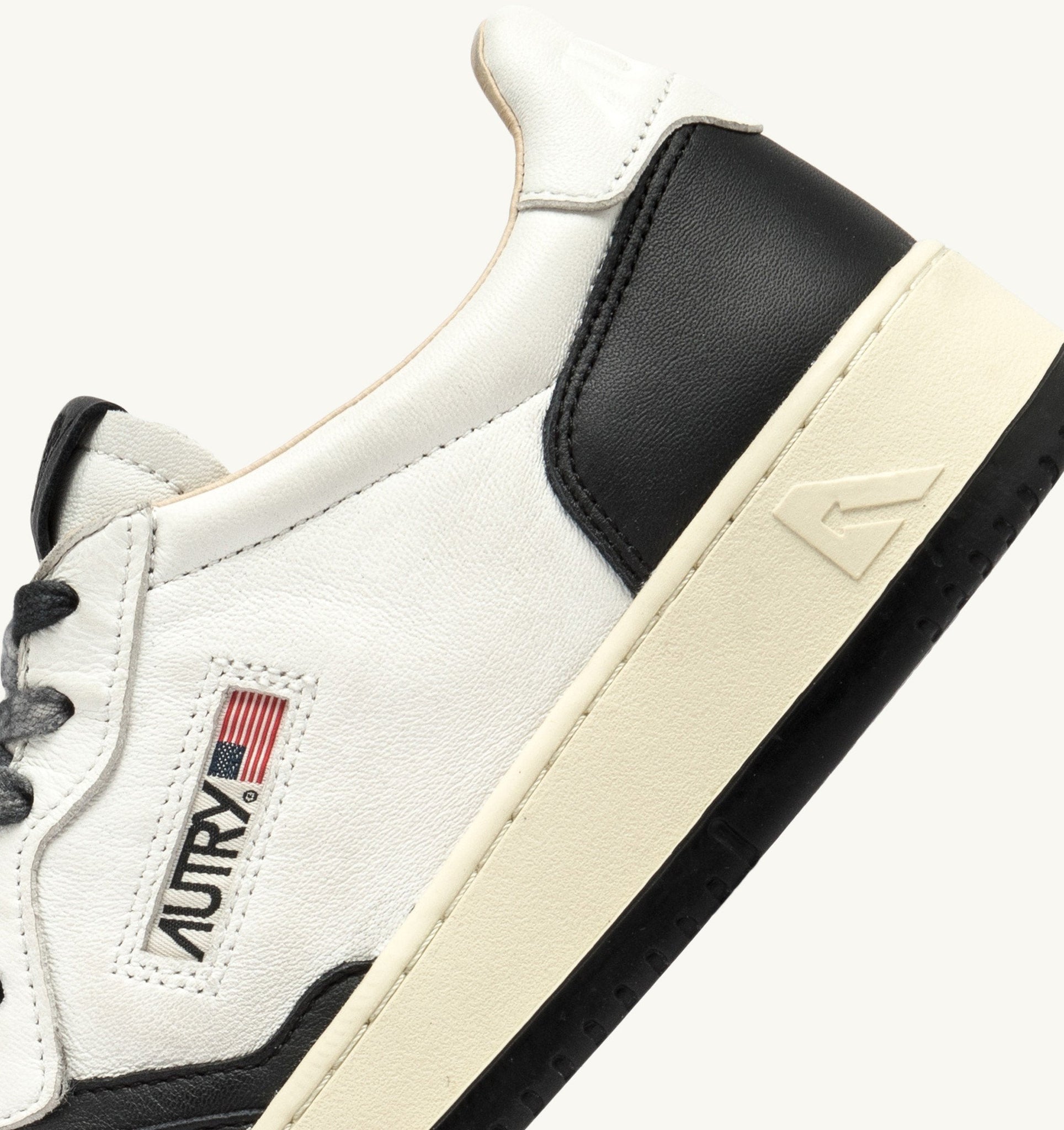 Medalist Low en cuir Blanc/Noir